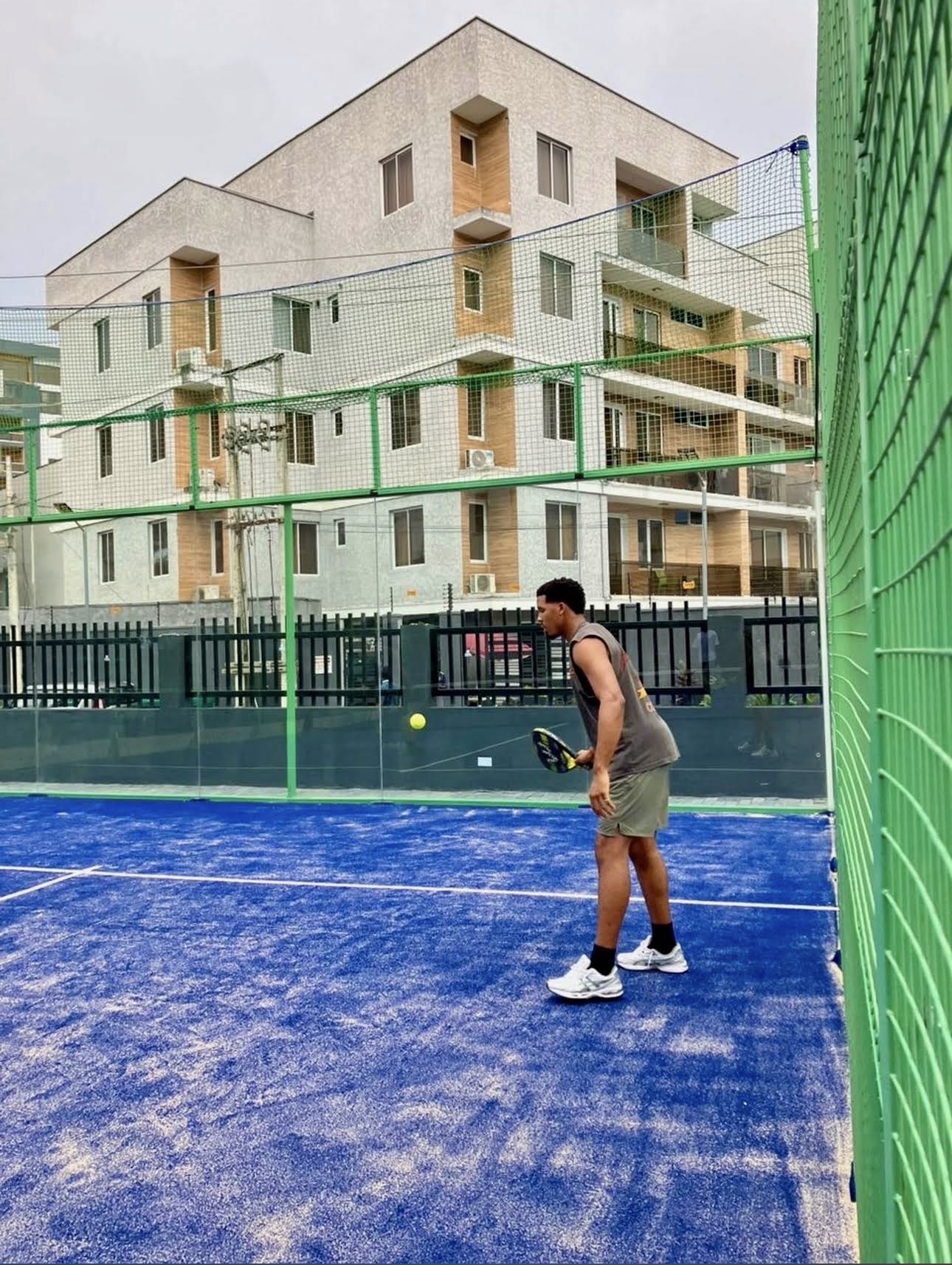 Monaliza Tennis Club seating